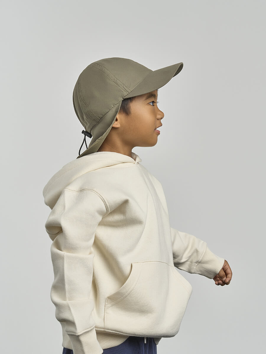 CAPPELLO BAMBINO VISIERA CURVA 6 PANNELLI